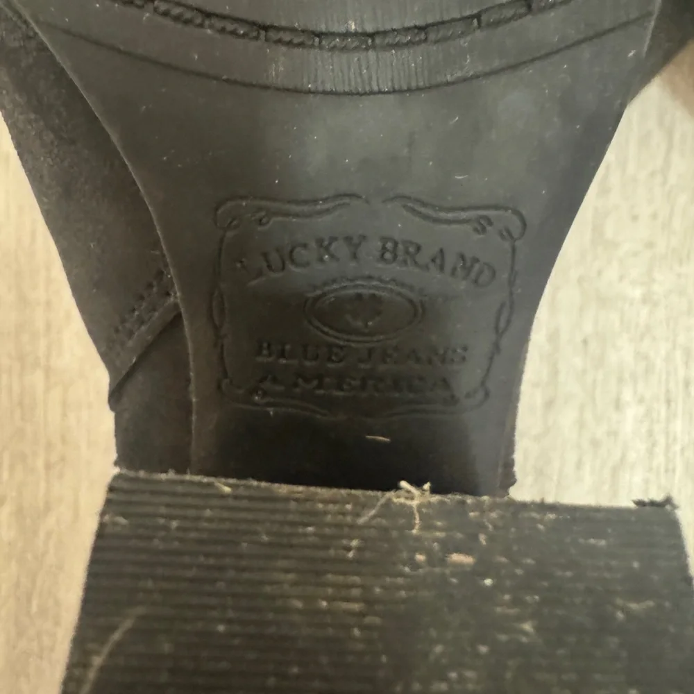 Lucky Brand Black Heeled Boots with Chunky Heel - Picture 3 of 6